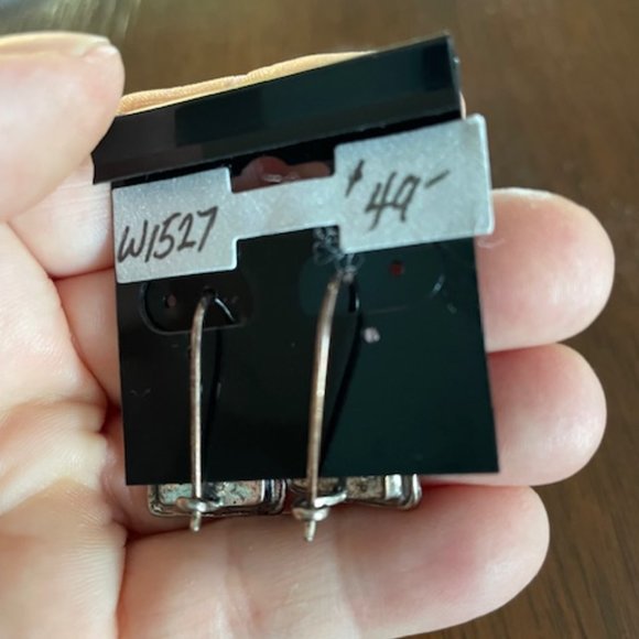 earrings - Picture 2 of 2